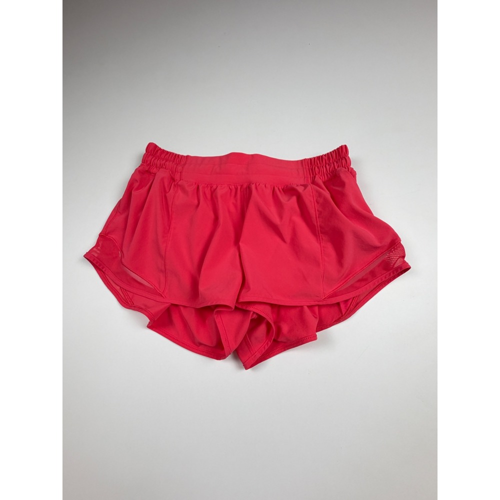 Lululemon Hotty Hot Short II Womens 8 Sonic Pink Low Rise Lined 2.5"